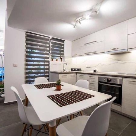 Brand New Aprt With Backyard In Lycabettus Hill ! Appartement Athene Buitenkant foto
